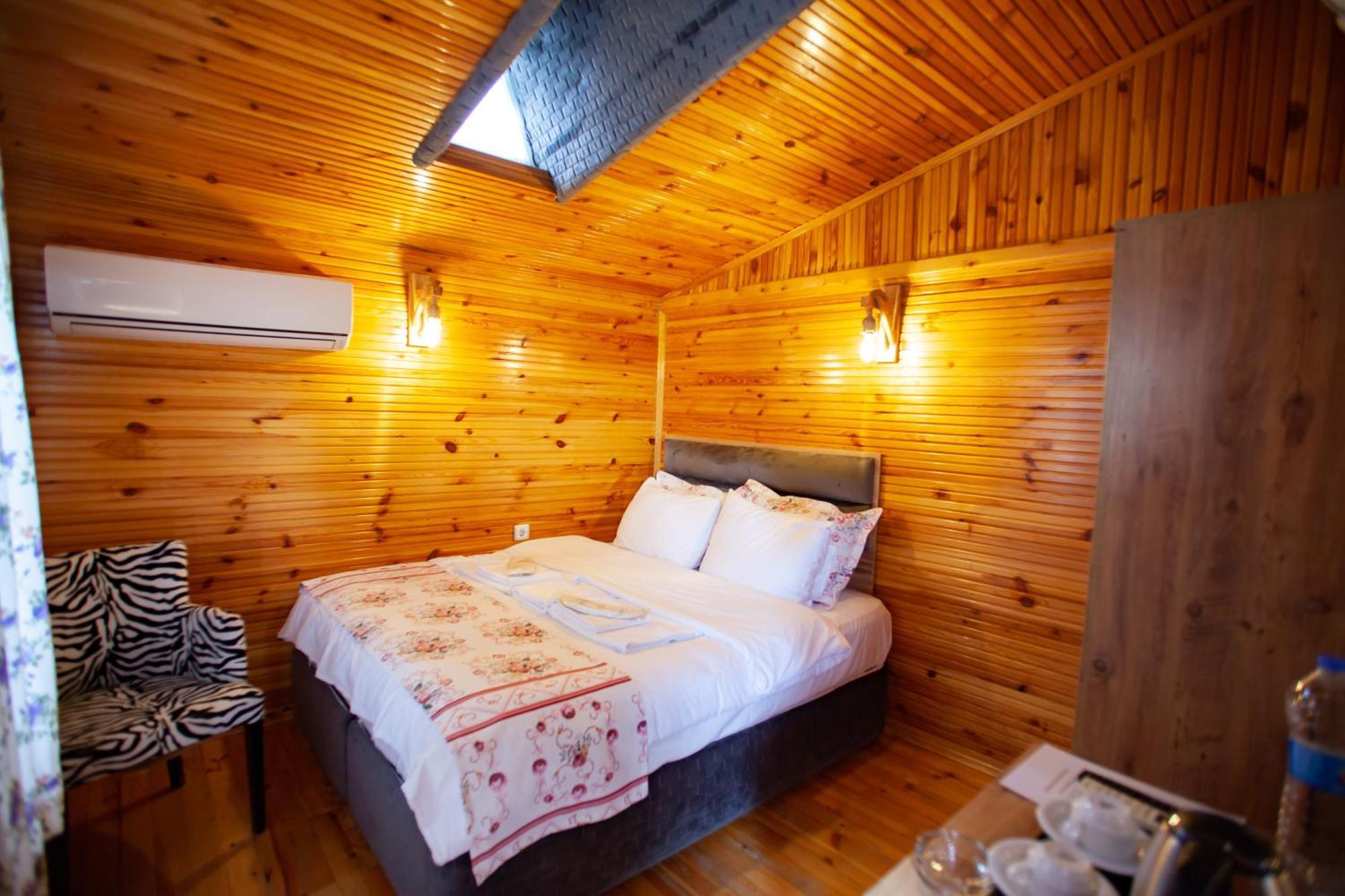 Tias Shelale Otel Ağva Luaran gambar