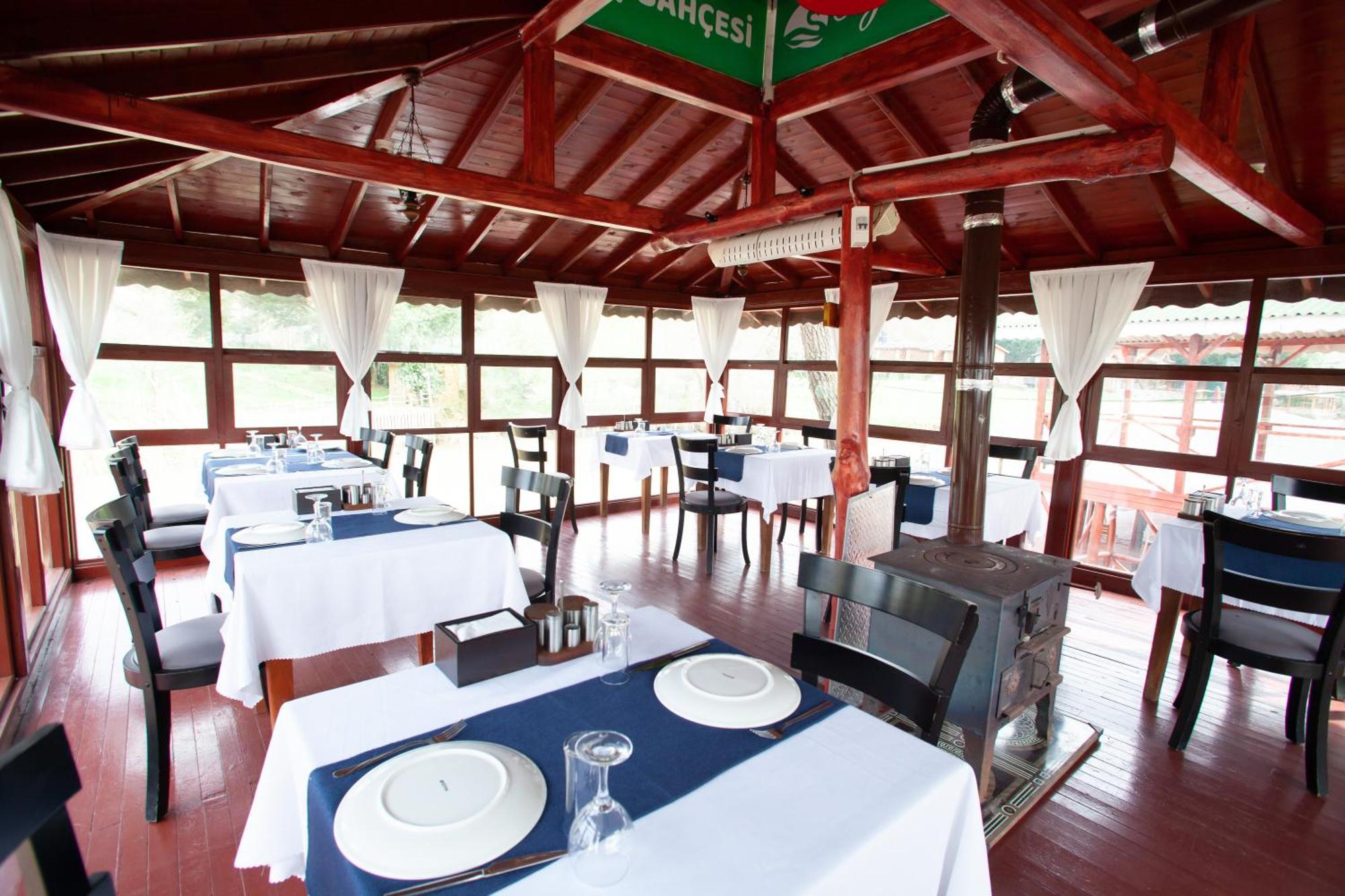 Tias Shelale Otel Ağva Luaran gambar